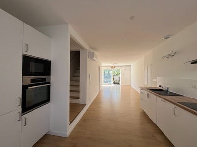 /international/fr/meynes-languedoc-roussillon-310107709755/
