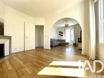 /international/fr/montereau-fault-yonne-ile-de-france-310107739665/