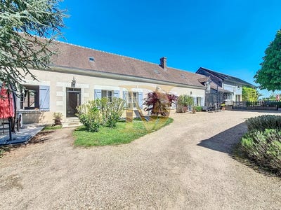 /international/fr/francueil-centre-val-de-loire-310104337849/