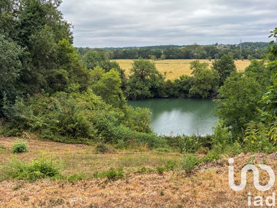 /international/fr/saintes-charente-310100788046/