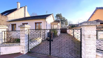 /international/fr/fontenay-le-fleury-ile-de-france-120096862916/