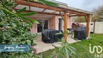 /international/fr/combs-la-ville-ile-de-france-310098218385/?lang=id