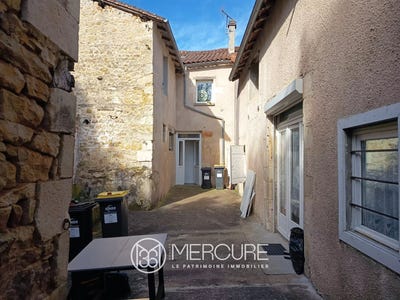 /international/fr/civray-charente-310107949826/