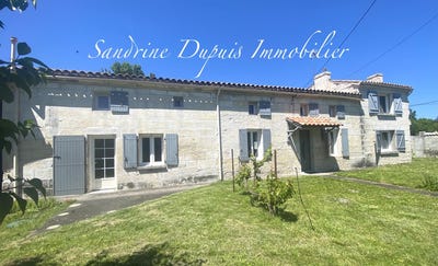 /international/fr/saintes-charente-310100792746/