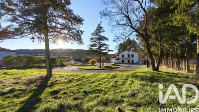 /international/fr/saint-georges-lagricol-auvergne-310106416726/