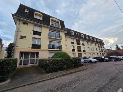 /international/fr/limay-ile-de-france-310098891926/