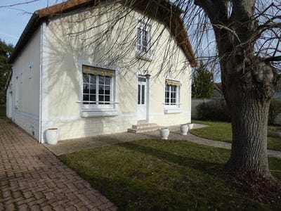 /international/fr/la-couture-boussey-upper-normandy-310109095494/