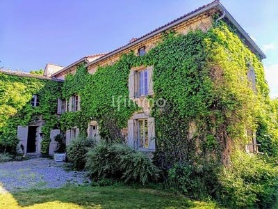 /international/fr/sugeres-auvergne-310103060644/