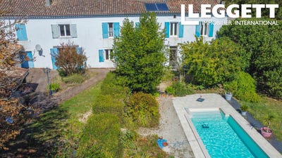 /international/fr/montignac-charente-charente-310095059677/