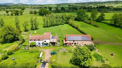 /international/fr/sainte-marie-burgundy-310098736658/?lang=en