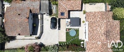 /international/fr/saint-etienne-du-gres-provence-alpes-cote-d-azur-310119928382/