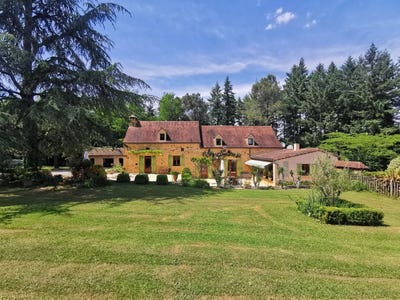 /international/fr/gourdon-midi-pyrenees-310108430693/