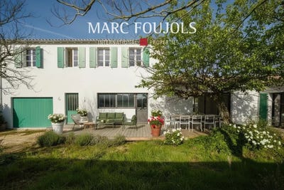 /international/fr/loix-charente-310108189121/