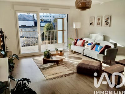 /international/fr/saint-jacques-de-la-lande-brittany-310105809914/