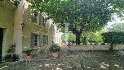 /international/fr/monteux-provence-alpes-cote-d-azur-310109941204/