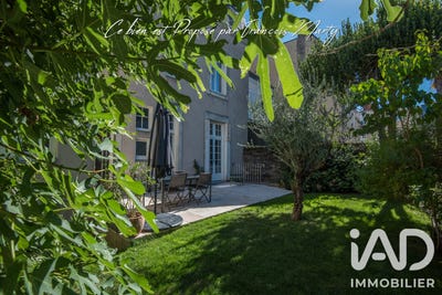 /international/fr/angers-pays-de-la-loire-310119978885/