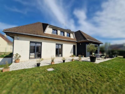 /international/fr/bruyeres-le-chatel-ile-de-france-310100278855/