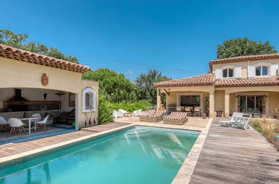 /international/fr/bormes-les-mimosas-provence-alpes-cote-d-azur-310099280260/