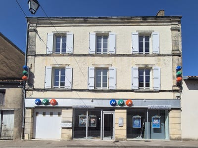 /international/fr/ruffec-centre-val-de-loire-310108968712/