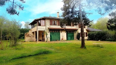 /international/fr/puycalvel-midi-pyrenees-310107559809/