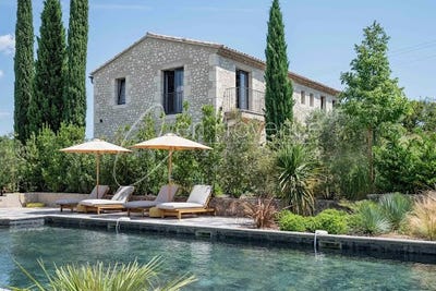 /international/fr/eygalieres-provence-alpes-cote-d-azur-310108130854/