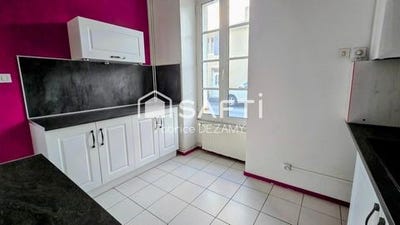 /international/fr/lucon-pays-de-la-loire-310105306481/