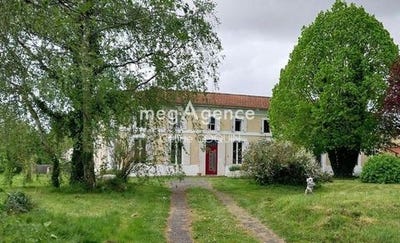 /international/fr/plassac-charente-310100404616/