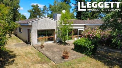 /international/fr/civray-centre-val-de-loire-310101564808/