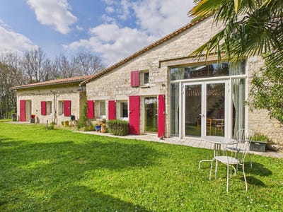 /international/fr/saint-front-charente-310107026308/