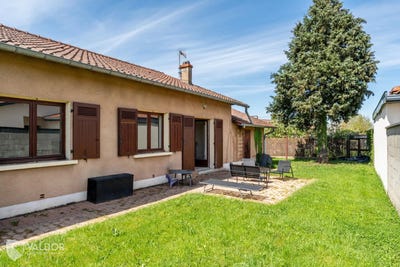 /international/fr/saint-georges-de-reneins-rhone-310099042928/?lang=en
