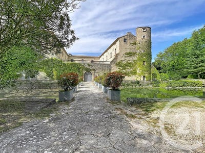 /international/fr/laudun-l-ardoise-languedoc-roussillon-310107623852/