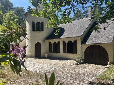 /international/fr/aubigny-sur-nere-centre-val-de-loire-310108330322/