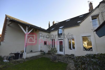 /international/fr/cosne-cours-sur-loire-burgundy-310109097488/