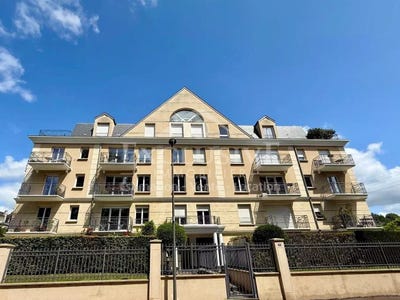 /international/fr/trouville-sur-mer-la-basse-normandie-310101444754/?lang=en