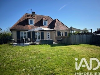 /international/fr/salignac-eyvigues-aquitaine-310106593796/