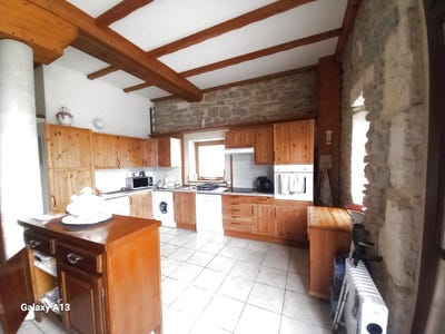/international/fr/azille-languedoc-roussillon-310109202537/