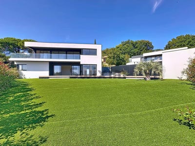 /international/fr/les-angles-languedoc-roussillon-310108048362/