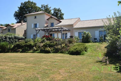 /international/fr/rouzede-charente-310099916040/