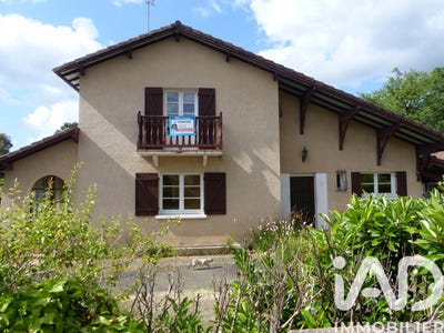 /international/fr/saint-pierre-du-mont-burgundy-310107739611/