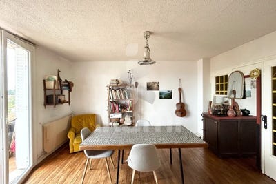/international/fr/romans-sur-isere-rhone-310100958299/