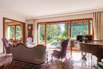 /international/fr/saint-cloud-ile-de-france-310100281073/
