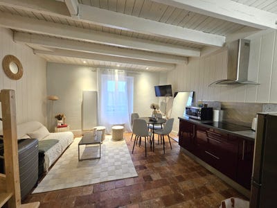 /international/fr/cholet-pays-de-la-loire-310104280362/