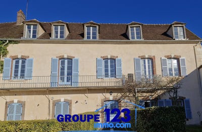 /international/fr/joigny-burgundy-310108954834/