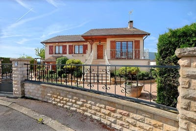 /international/fr/beaune-burgundy-310107431886/