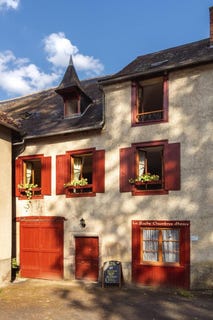 /international/fr/segur-le-chateau-limousin-310109020255/