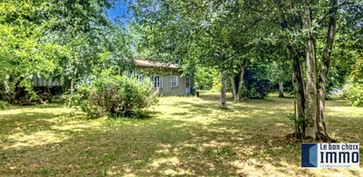 /international/fr/saintes-charente-310100237794/