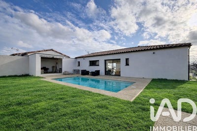 /international/fr/couffoulens-languedoc-roussillon-310104566289/