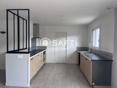 /international/fr/neuville-de-poitou-charente-310107299201/