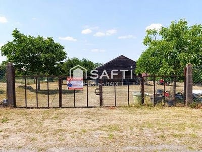 /international/fr/issoudun-centre-val-de-loire-310100461916/