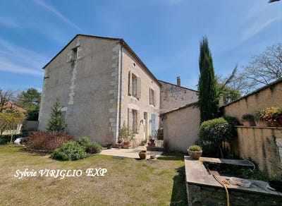 /international/fr/issigeac-aquitaine-310104962773/